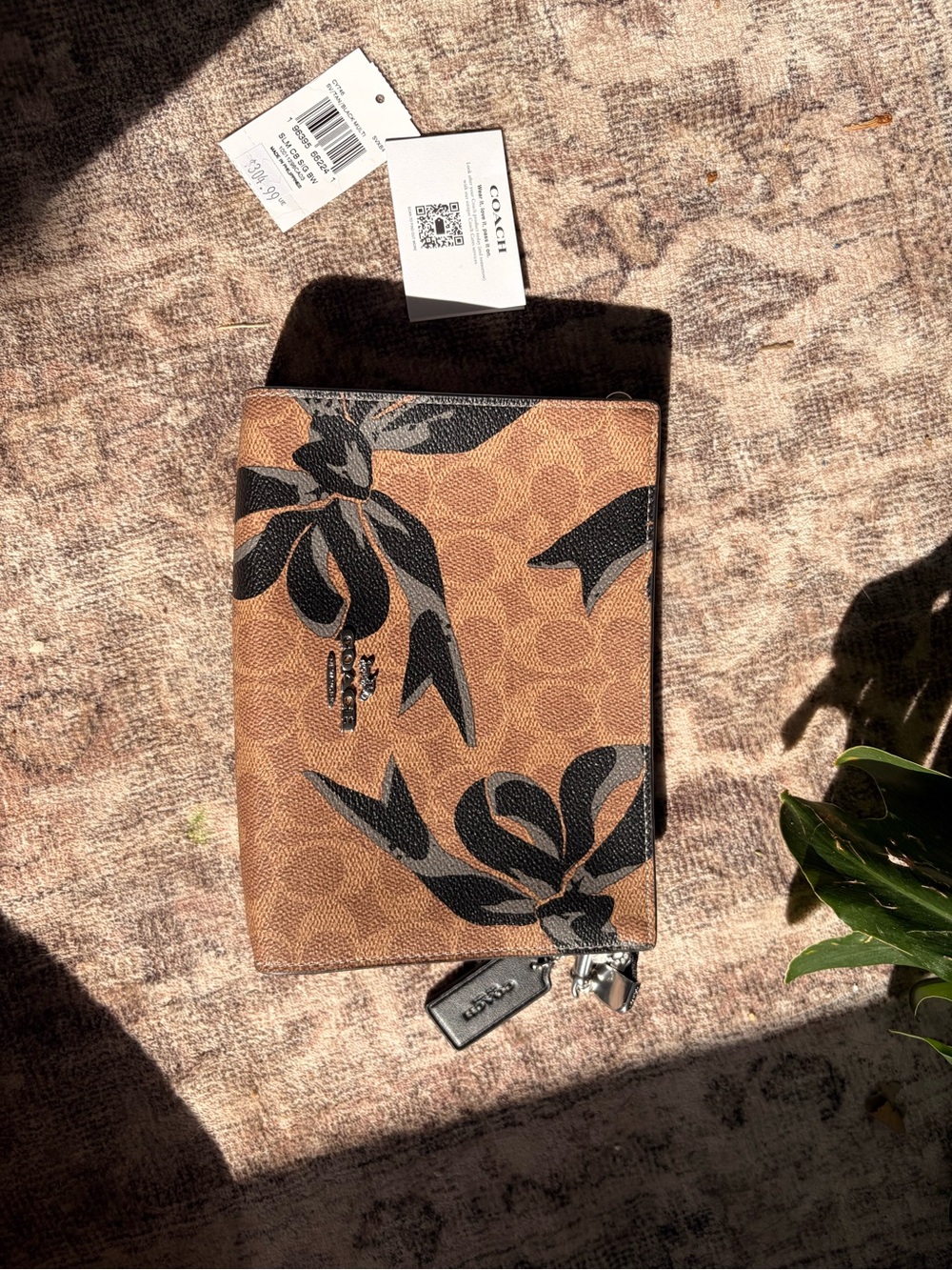 Brand New! Coach Brown Signature Bow Zip Shoulder Purse